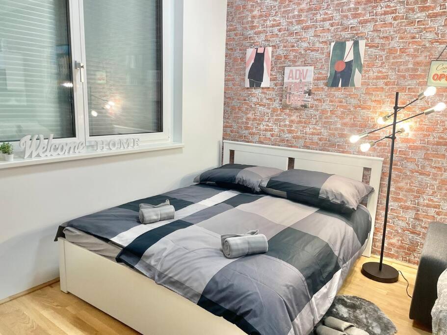 Premium Apartment With Terrace, A/C, Free Wifi And Netflix Vienna Exterior photo